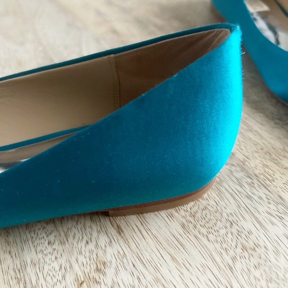 Badgley Mischka Women’s Flats - Picture 6 of 8
